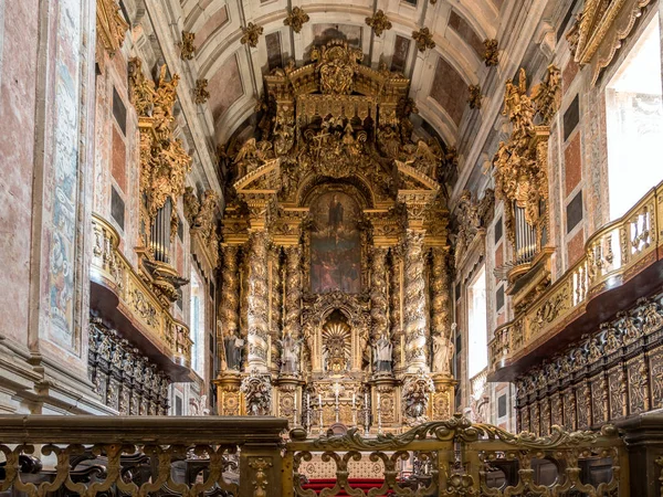 Oltář v románské katedrále v Porto — Stock fotografie