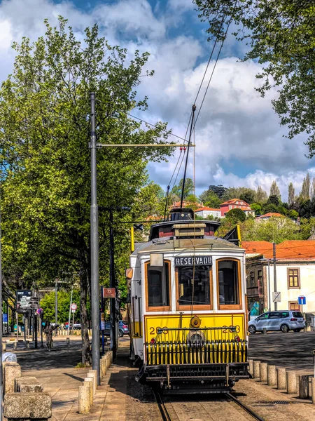 Historical street tram in Porto — Stock Photo, Image