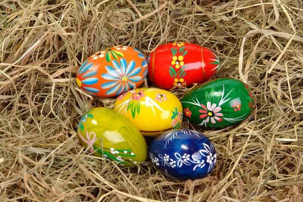 Seis huevos de Pascua — Foto de Stock