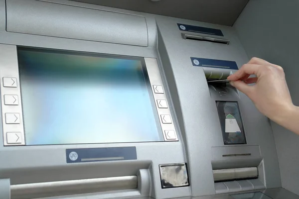 Cash withdrawal — Stock Photo, Image