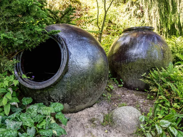 Brocche da giardino in argilla — Foto Stock