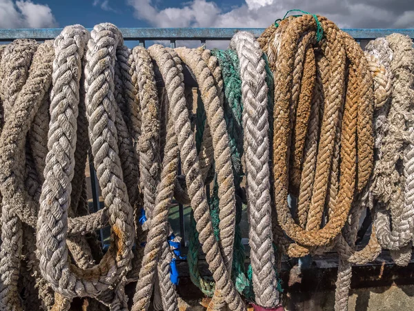 Old Mooring Lines Hung Dry Harbour — Stock Photo, Image