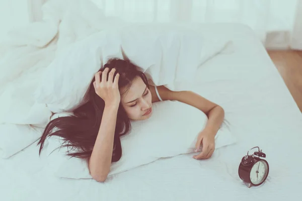 Bored Young Asian Woman Hates Getting Stressed Waking Early Clock — Stock Photo, Image