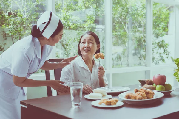 Adulto Mayor Asiático Mujer Sintiendo Infeliz Aburrido Comida Ancianos Saludable — Foto de Stock