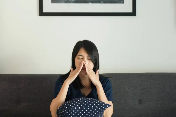 Mujer Con Senos Paranasales Sinusitis Saludable Nasal Cerca — Foto de Stock