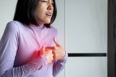 Asyalı kadın olan veya semptomatik reflü asitleri,Gastroözofageal reflü hastalığı,Özofagus ve mide disfonksiyonu ayıran özofagus sfinkter çünkü