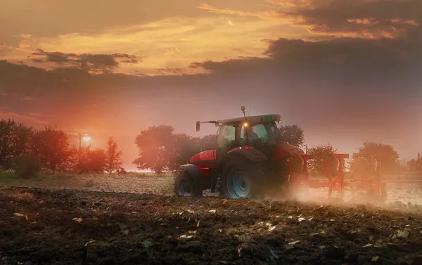 Agricultor Arar Campos Restolho — Fotografia de Stock