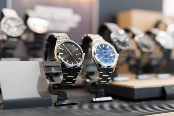 Relógios Caros Uma Loja Luxo — Fotografia de Stock