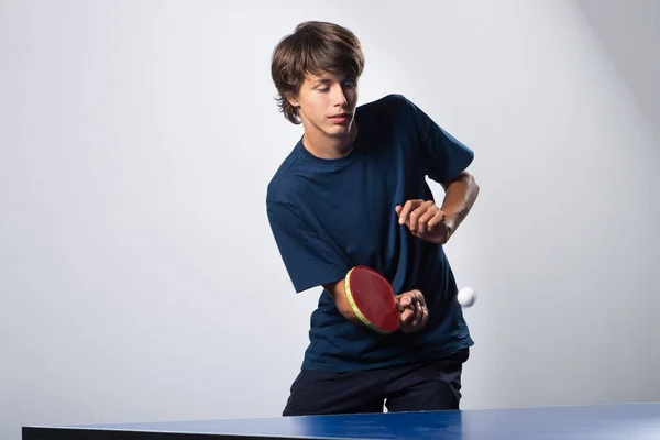 Gros Plan Joueur Tennis Table Retournant Balle — Photo