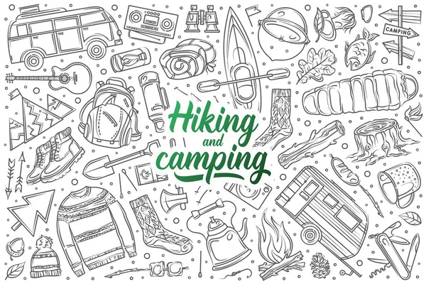 Set da trekking e campeggio disegnato a mano doodle — Vettoriale Stock