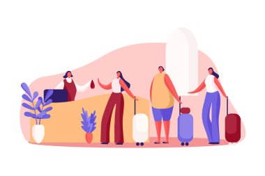 Konuk evi resepsiyonunda bavulu olan kadınlar, otel yöneticisi, resepsiyonist kiracıya anahtar, otel işi verir.