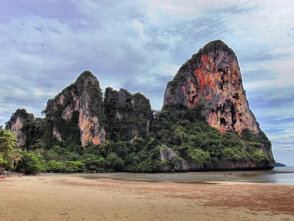 Útesy Pláži Railay Jižně Thajska — Stock fotografie