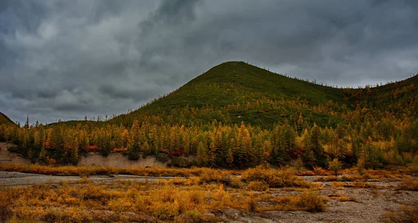 Rosja Magadan Niesamowite Piękno Jesieni Dalekiego Wschodu — Zdjęcie stockowe