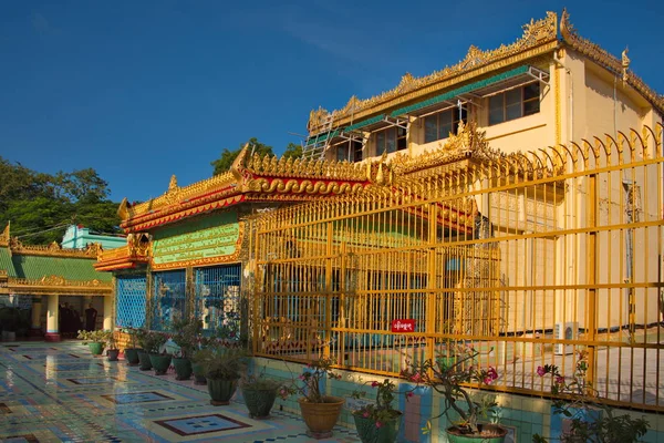 Myanmar Pagode Soon Ponya Shin Está Localizado Topo Uma Colina — Fotografia de Stock