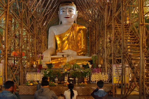 Myanmar Posąg Buddy Pagoda Wkrótce Ponya Shin Znajduje Się Szczycie — Zdjęcie stockowe