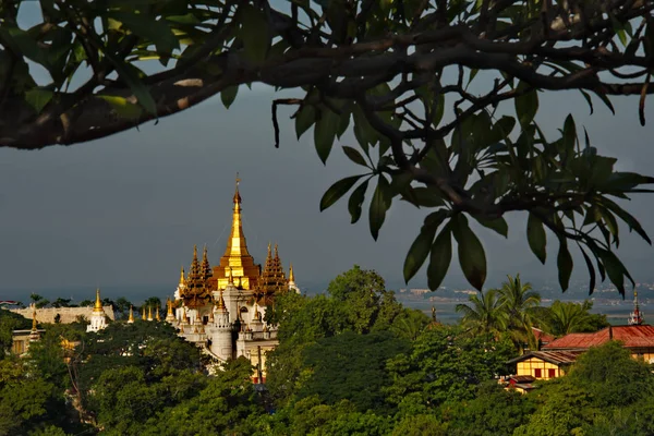 Myanmar Vue Des Temples Bouddhistes Depuis Une Pagode Ponya Shin — Photo