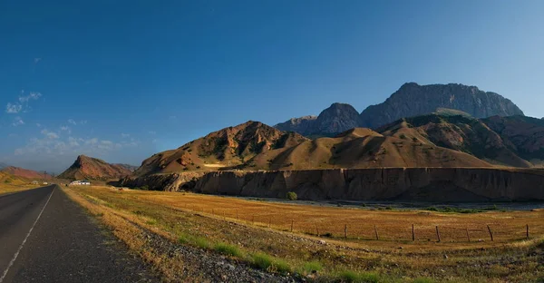 Kirgistan Północno Wschodnia Część Pamir Dróg Między Wioskami Sary Tash — Zdjęcie stockowe