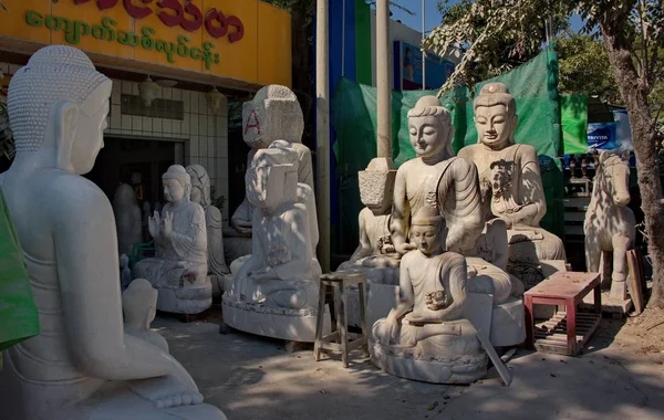 Myanmar Warsztaty Robienia Rzeźb Buddy Marmuru Mandalaj — Zdjęcie stockowe