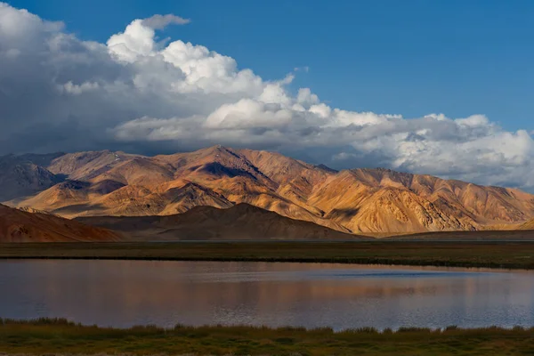 Tadschikistan Hochgelegener Wüstensee Bulunkul Auf Dem Nordöstlichen Abschnitt Der Pamir — Stockfoto