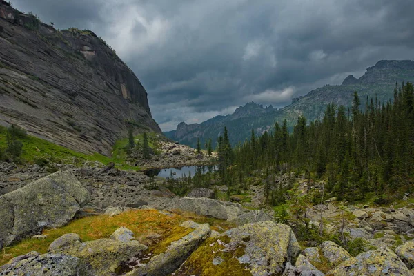 Rosja Wschodnie Góry Sayan Naturalny Park Górski Ergaki Tureckiego Fingers — Zdjęcie stockowe
