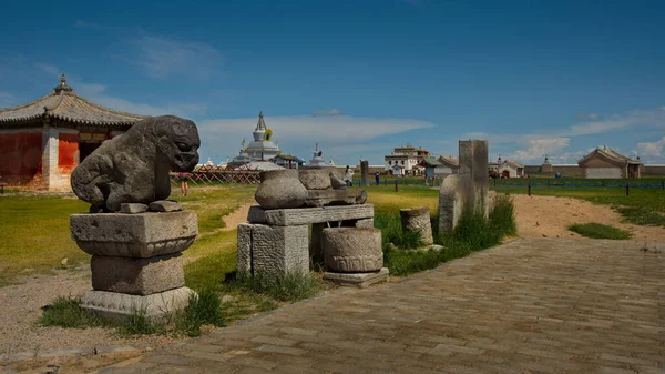 Harhorin Mongolia Czerwca 2015 Zewnątrz Klasztoru Erdene Zuu Znajduje Się — Zdjęcie stockowe