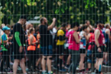 Londra / İngiltere - 28.04.2019: Londra Maratonu 2019'un başında koşucular