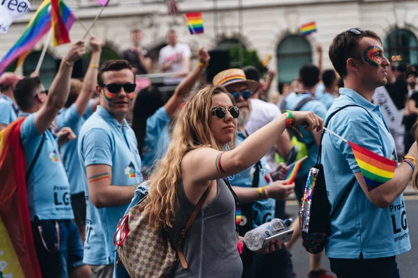 2019年6月7日 人们庆祝伦敦骄傲游行 — 图库照片