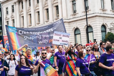 Londra / İngiltere - 07 / 06 / 2019: Londra Onur Yürüyüşü İnşaat Mühendisleri