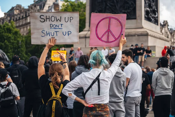 London 2020 Black Lives Matter Protest Lockdown Coronavirus Pandemic 数百人在特拉法加广场抗议 — 图库照片