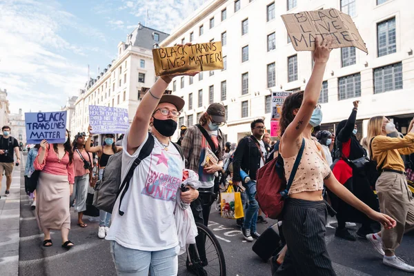London 2020 Blm Aactivists Regent Street Saint James Banners Masks — Stock Photo, Image