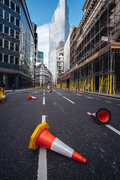 Londen 2020 Verkeerskegels Liggen Weg Bij Threadneedle Street — Stockfoto