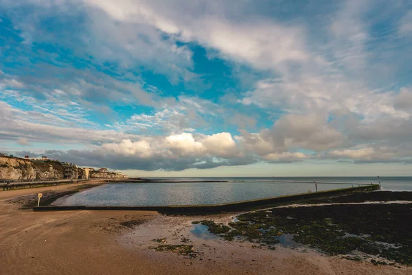 Margate 2020 Mattinata Presto Alla Spiaggia Margate Piscina Marea Kent — Foto Stock