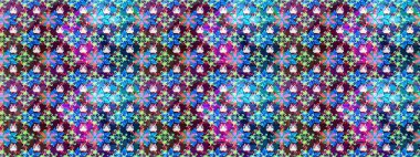 Motley illüstrasyonu. Küçük çiçekte güzel bir desen. Moda baskıları için zarif bir şablon. Küçük renkli çiçekler. Çiçekli yaz çiçekleri. Çizim.