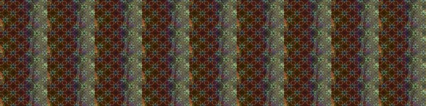 Raster illüstrasyonu. Çiçekli karalama şeklinde Raster çiçek deseni. Nazikçe, yaz çiçekleri kahverengi ve gri renklerde.