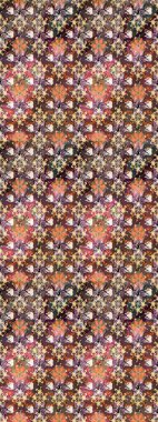 Çiçek desenli eskiz, darbeler, sıçramalar, yaz çiçekleri. Raster illüstrasyonu. Kahverengi renkte çiçekler.