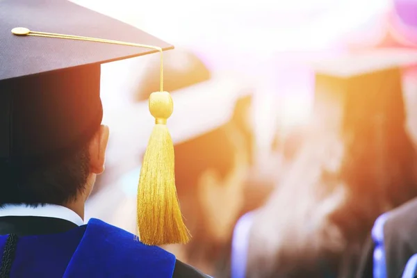 Cerimônia Graduação Parabéns Aos Graduados Universidade Durante Início — Fotografia de Stock