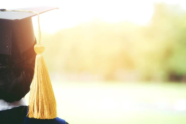 Tournage Chapeaux Fin Études Lors Réussite Début Diplômés Université Félicitations — Photo