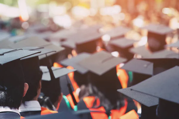 Cappelli Laurea Posteriore Durante Inizio Laureati Successo Dell Università Concetto — Foto Stock