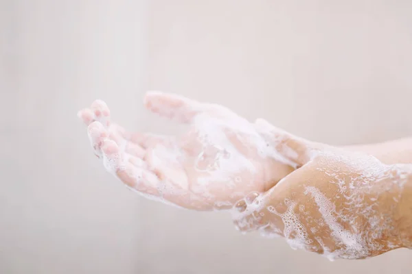 Higiene Manos Limpias Lavarse Las Manos Con Jabón Debajo Del — Foto de Stock