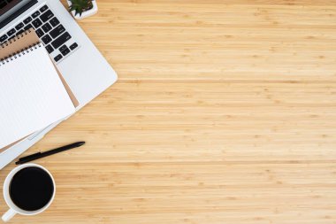 COVID 19 'a karşı sosyal mesafe koruması için evde çalış