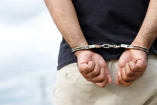 Dieb Wurde Wegen Golddiebstahls Von Der Polizei Festgenommen — Stockfoto