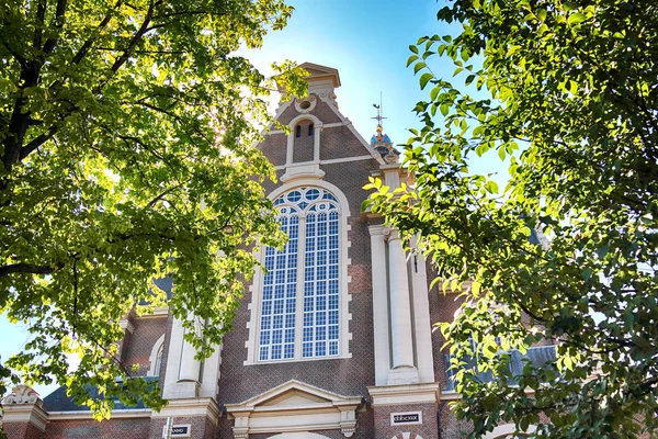 Amsterdam Nederländerna Juli 2018 Historiska Byggnader Gamla Amsterdam Typisk Holländsk — Stockfoto