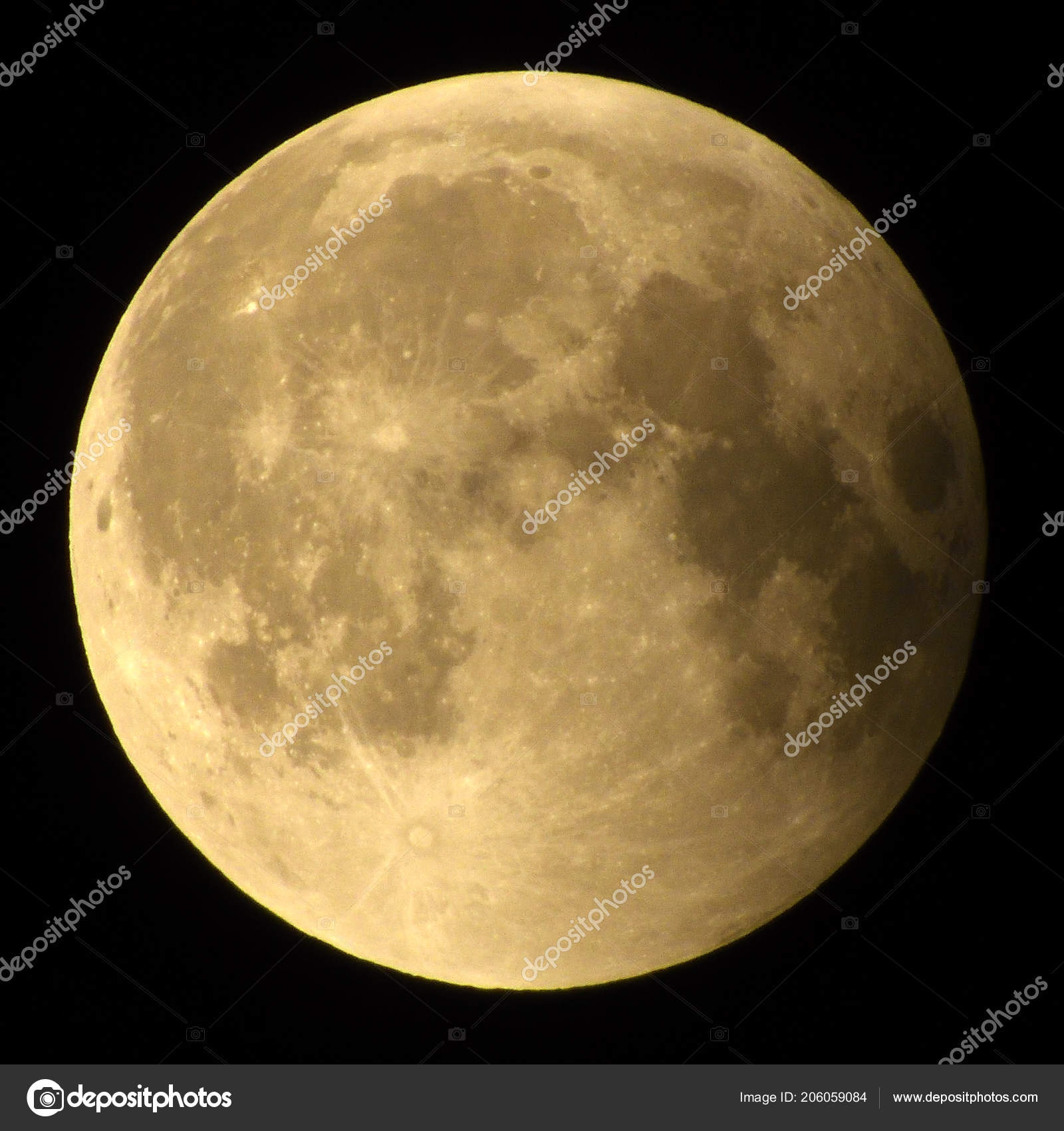 Lune Apres Longue Eclipse Lunaire Totale Siecle Juillet 2018 Image Libre De Droit Par Promesastudio C 206059084