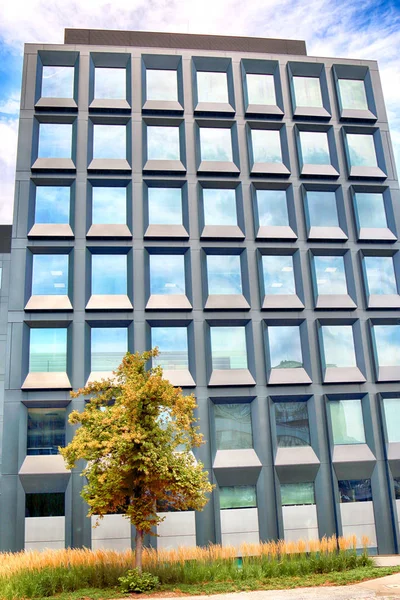 弗罗茨瓦夫 2018年7月28日 绿色2Day 办公室 修造在 2017年 在弗罗茨瓦夫 建筑师 Mackow Pracownia — 图库照片