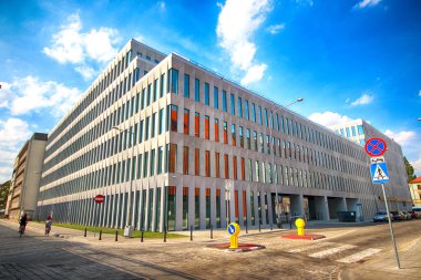 Wroclaw, Polonya - 19 Ağustos 2018: Retro Office (2016-2018 yılında) ev inşa Wroclaw. Mimarlar: Kurylowicz ve ortakları, Yatırımcı: Lc Corp, Wroclaw, Polonya.