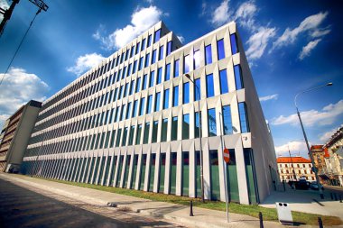 Wroclaw, Polonya - 19 Ağustos 2018: Retro Office (2016-2018 yılında) ev inşa Wroclaw. Mimarlar: Kurylowicz ve ortakları, Yatırımcı: Lc Corp, Wroclaw, Polonya.