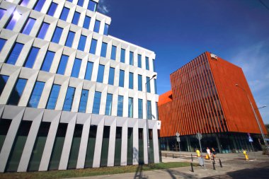 Wroclaw, Polonya - 19 Ağustos 2018: Retro Office (2016-2018 yılında) ev inşa Wroclaw. Mimarlar: Kurylowicz ve ortakları, Yatırımcı: Lc Corp, Wroclaw, Polonya.