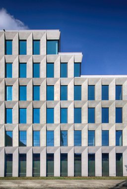 Wroclaw, Polonya - 19 Ağustos 2018: Retro Office (2016-2018 yılında) ev inşa Wroclaw. Mimarlar: Kurylowicz ve ortakları, Yatırımcı: Lc Corp, Wroclaw, Polonya.