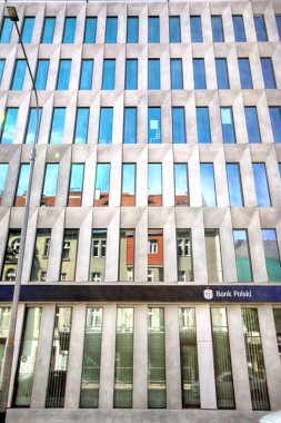 Wroclaw, Polonya - 19 Ağustos 2018: Retro Office (2016-2018 yılında) ev inşa Wroclaw. Mimarlar: Kurylowicz ve ortakları, Yatırımcı: Lc Corp, Wroclaw, Polonya.