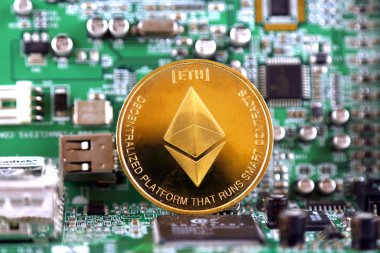 Ethereum ve entegre devre arka plan üzerinde. İleri teknoloji kavramı arka plan.